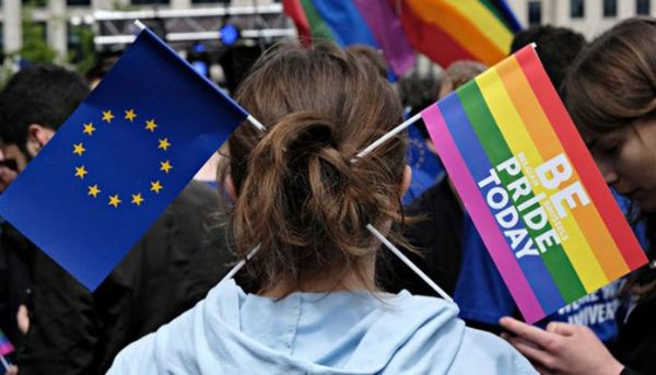 Haber | AVRUPA BİRLİĞİ LGBTİ+ HAKLARI İÇİN HAREKETE GEÇTİ